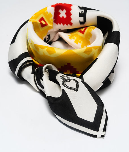 Loom line silk scarf - 'Su ballu tundu'