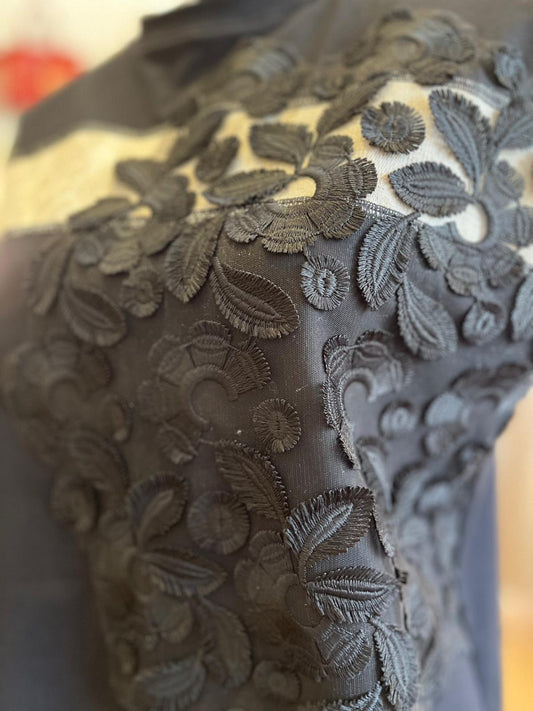 Maglia canotta Z1 con ricami neri
