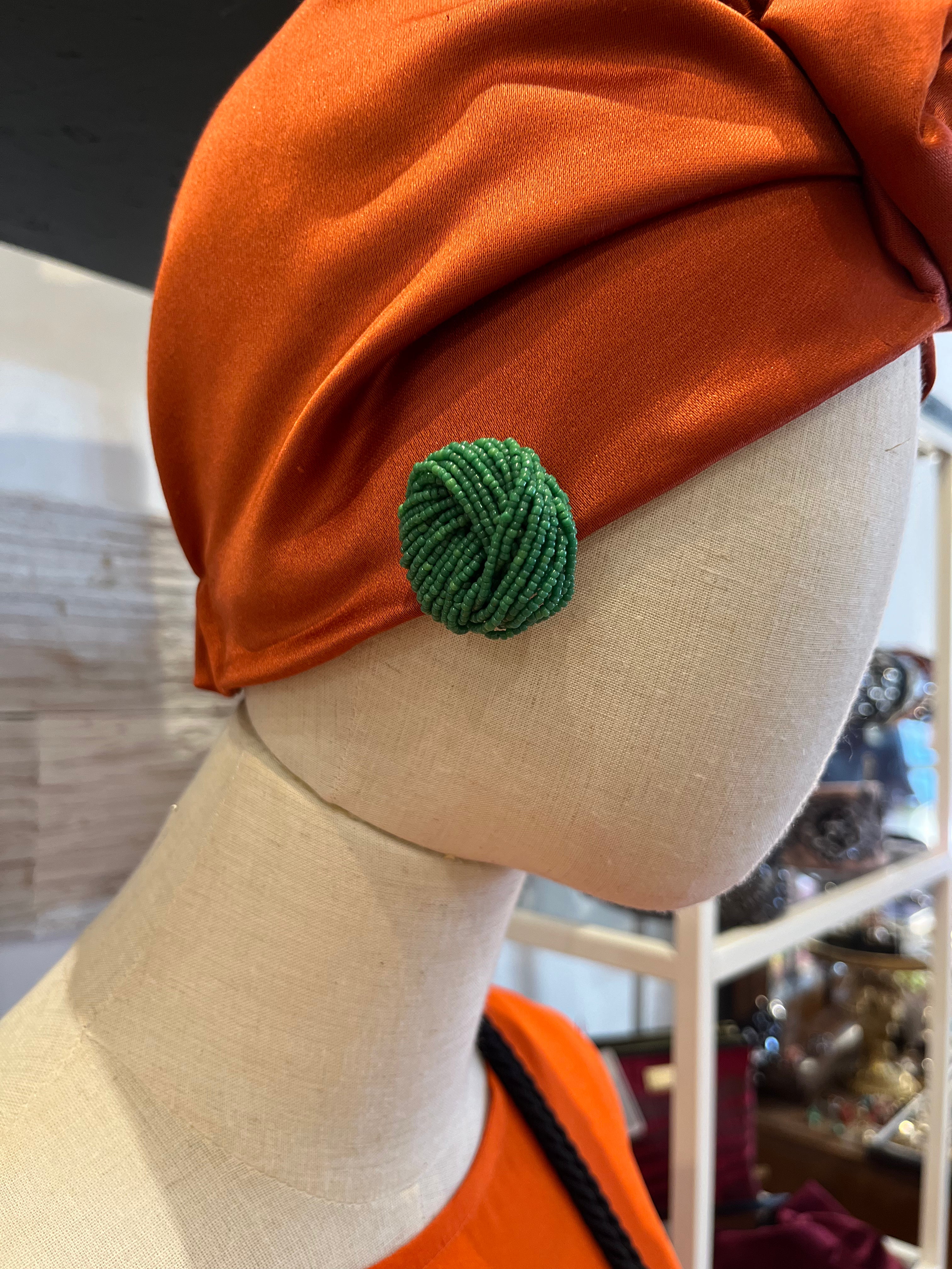 Orecchino vintage verde