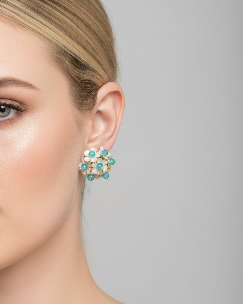 Orecchino vintage con perline turchesi e bianche