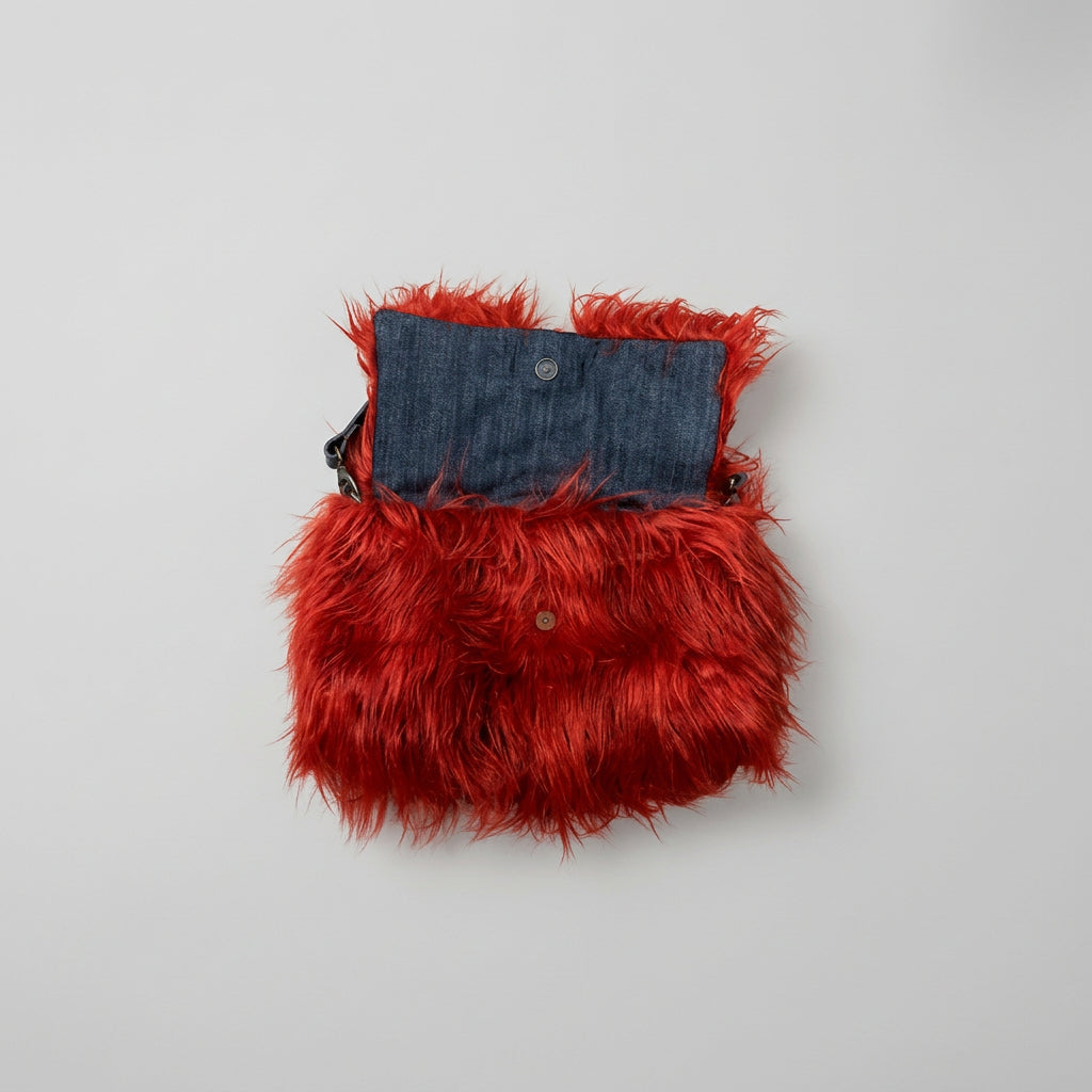 Borsa 'Mamuthones"  in pelo e manico in pelle