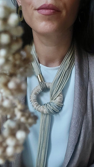 Collana V004 Elsa Multifilo Saliscendi