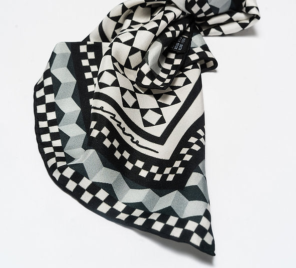 Foulard in seta linea Pumpej - 'NCIGNA''