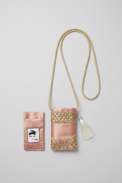 Porta cellulare rosa ricamato